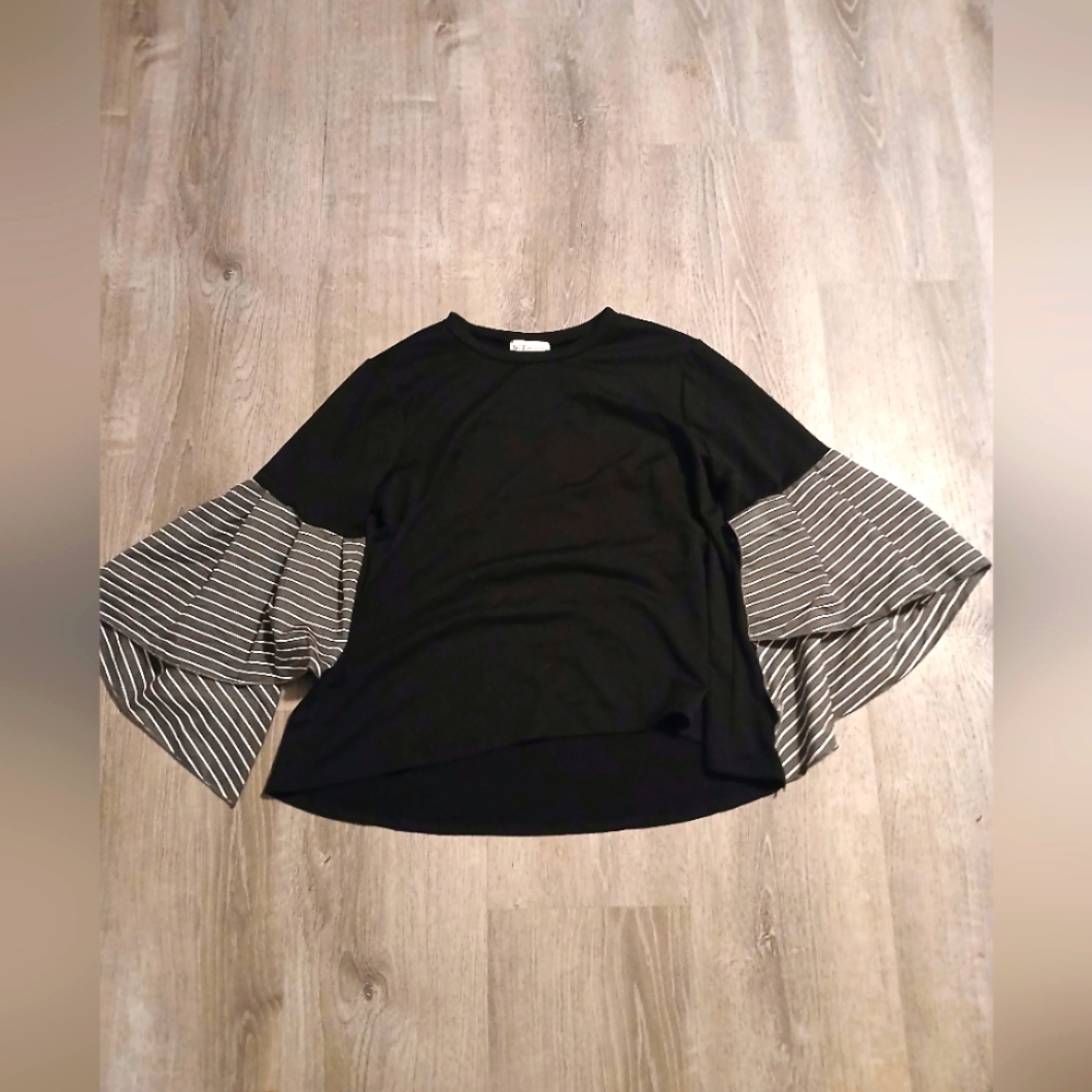 Go Fish Black and Gray Striped Sleeve Women's Top